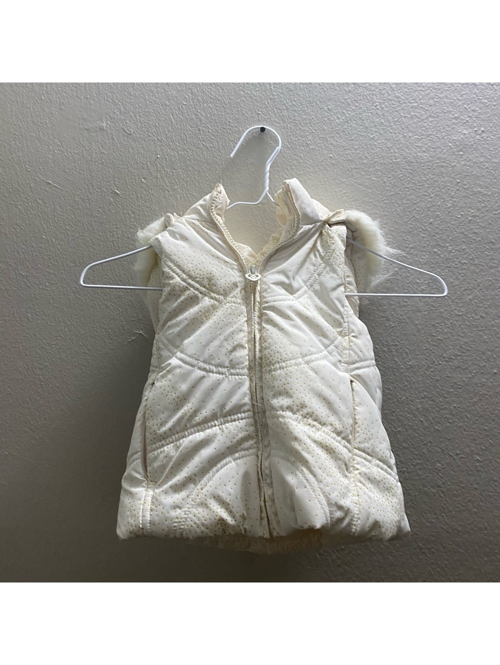 Girls White with Gold Design 3T Faux Fur Hooded Puffer Vest Children’s Place